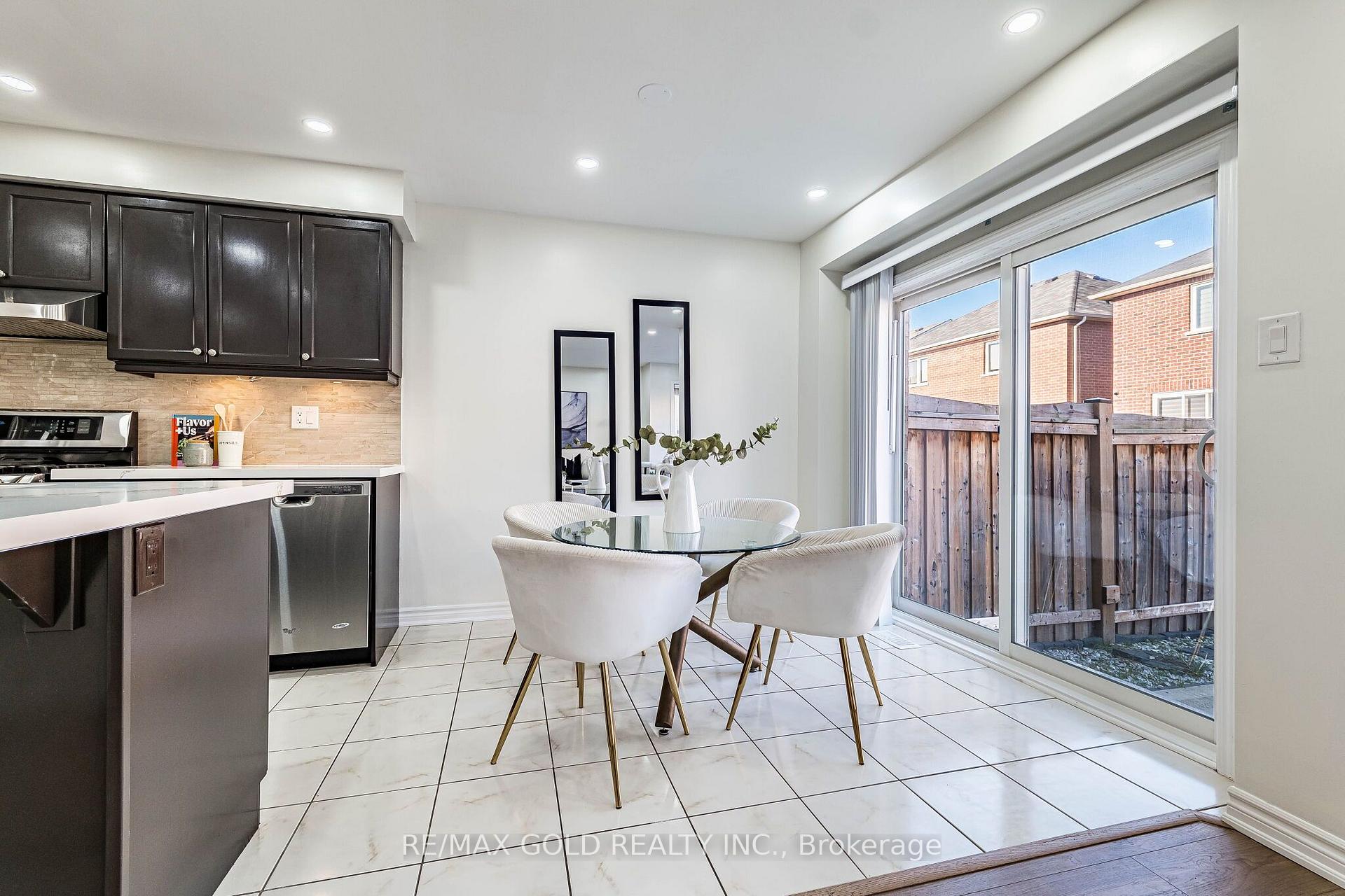 Photo 16 of 6 Volner Road, Brampton, Northwest Brampton — HOMEH