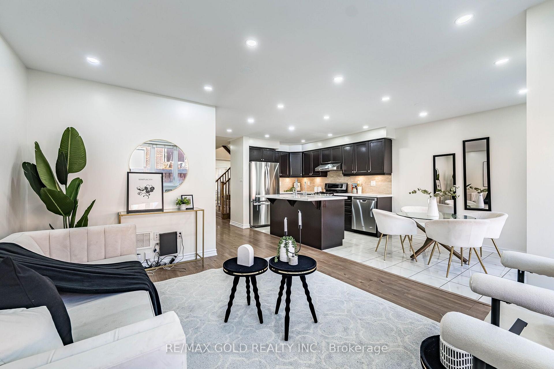Photo 21 of 6 Volner Road, Brampton, Northwest Brampton — HOMEH