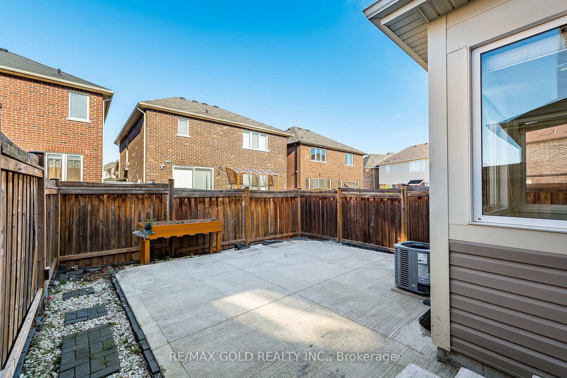 Photo 32 of 6 Volner Road, Brampton, Northwest Brampton — HOMEH