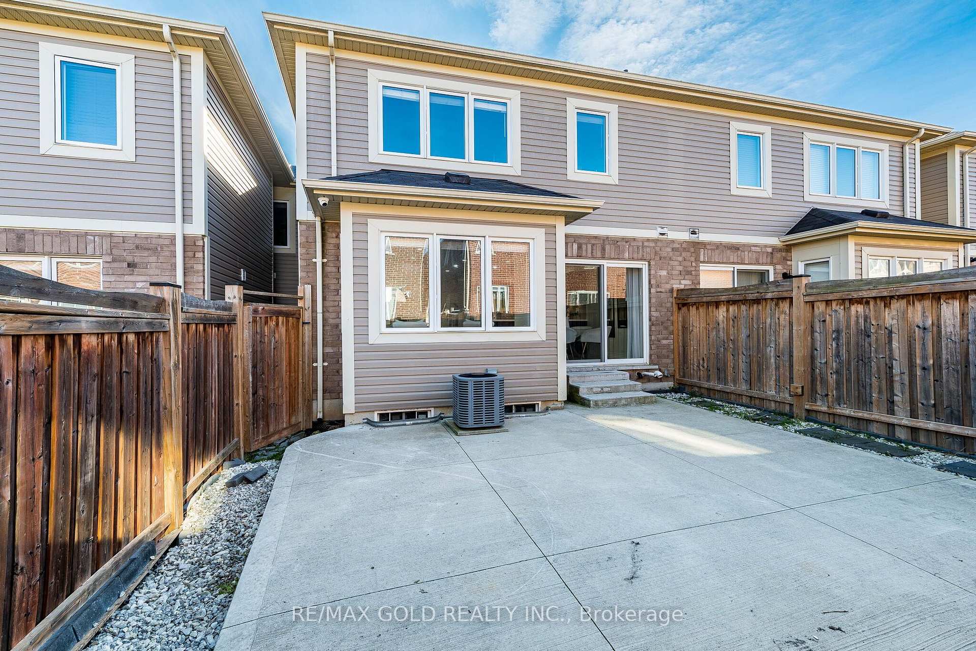 Photo 34 of 6 Volner Road, Brampton, Northwest Brampton — HOMEH