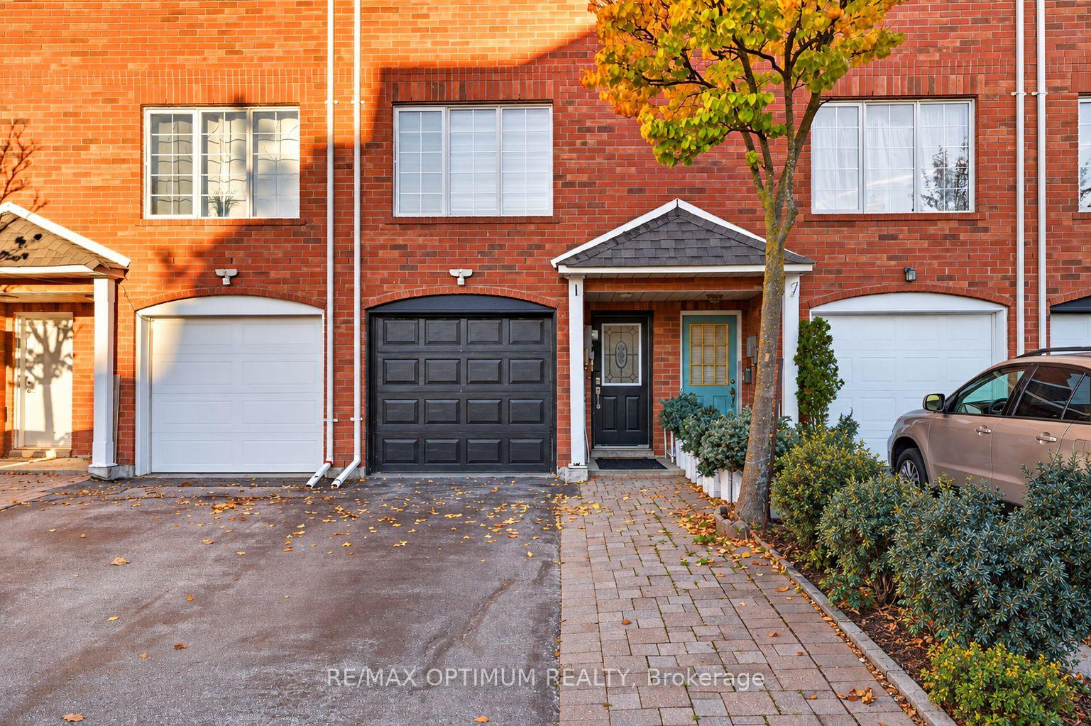 Photo 2 of 86 Sufi Crescent, North York, Victoria Village — HOMEH