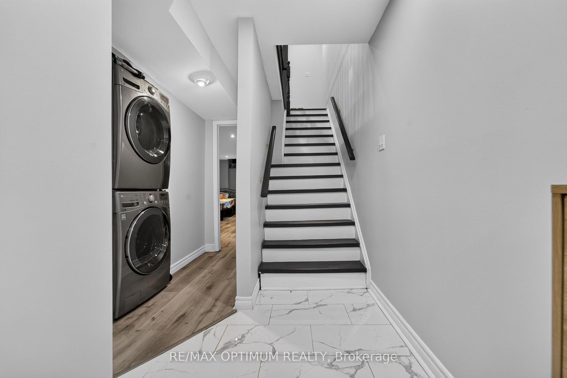 Photo 4 of 86 Sufi Crescent, North York, Victoria Village — HOMEH