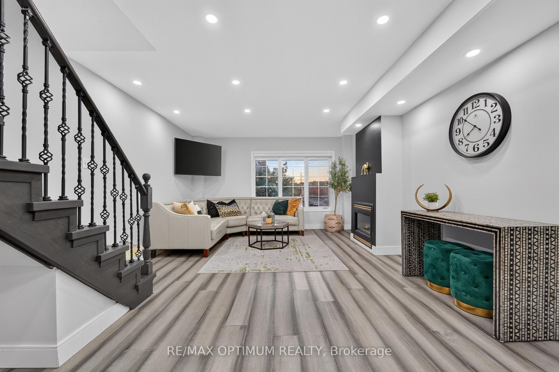 Photo 5 of 86 Sufi Crescent, North York, Victoria Village — HOMEH
