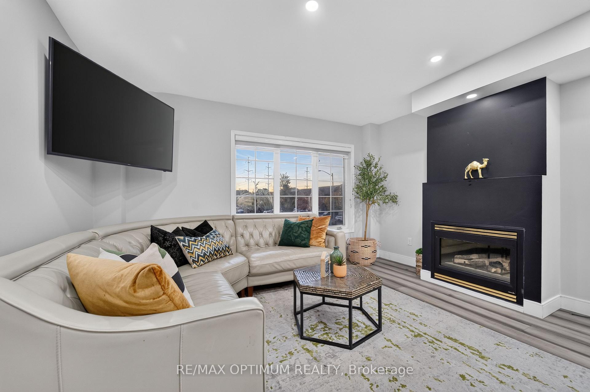 Photo 6 of 86 Sufi Crescent, North York, Victoria Village — HOMEH