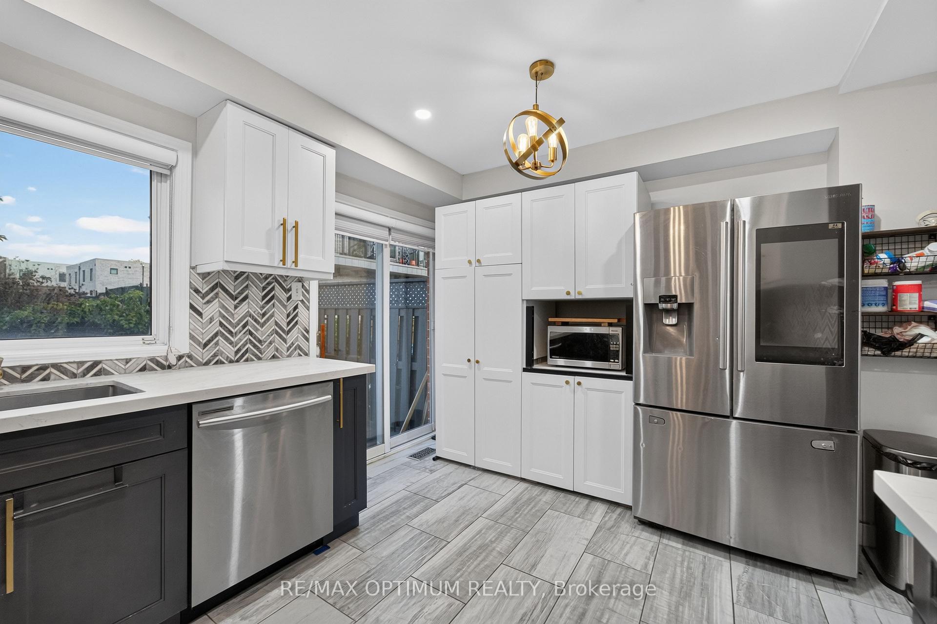 Photo 13 of 86 Sufi Crescent, North York, Victoria Village — HOMEH
