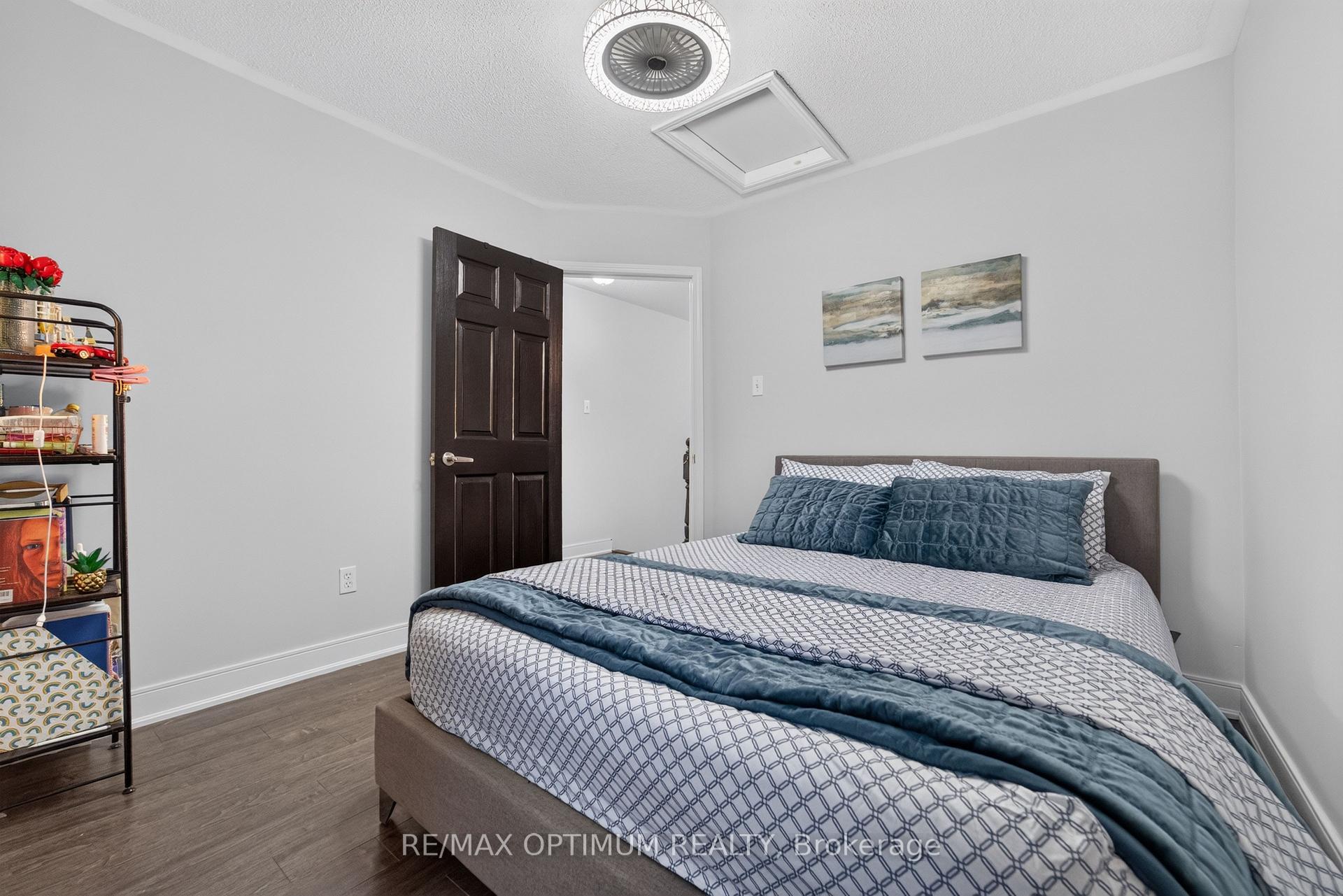 Photo 25 of 86 Sufi Crescent, North York, Victoria Village — HOMEH