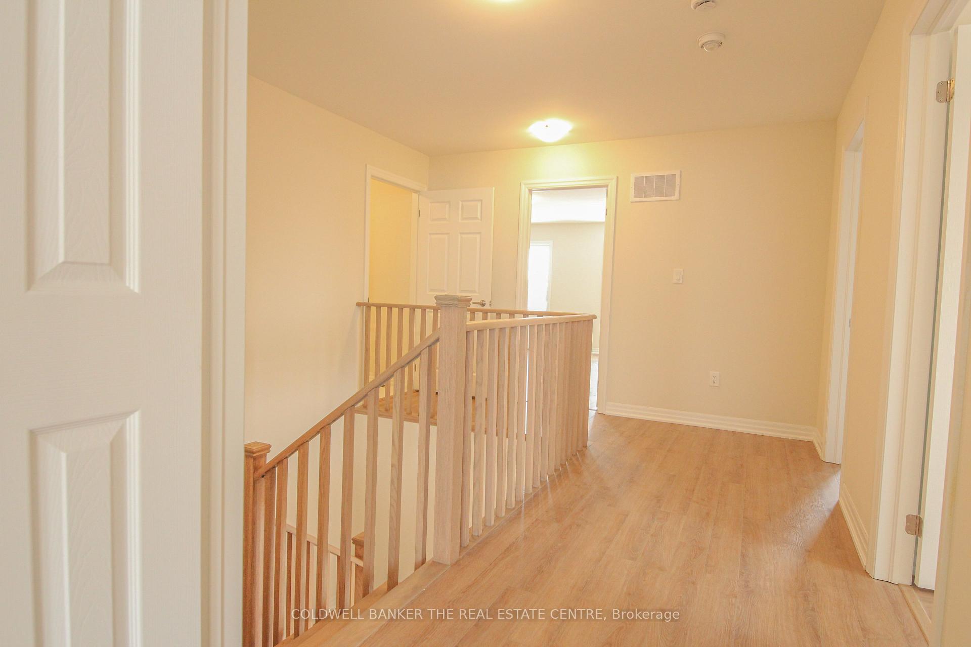 Photo 10 of Unit Main, 12 Stennett Drive, Georgina, Keswick North — HOMEH