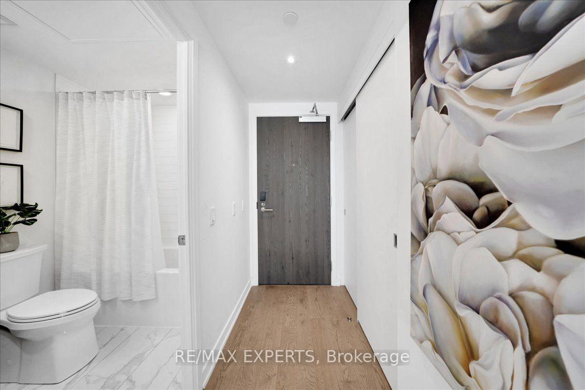 Photo 6 of Unit 1815, 25 Richmond Street E, Toronto, Church-Yonge Corridor — HOMEH