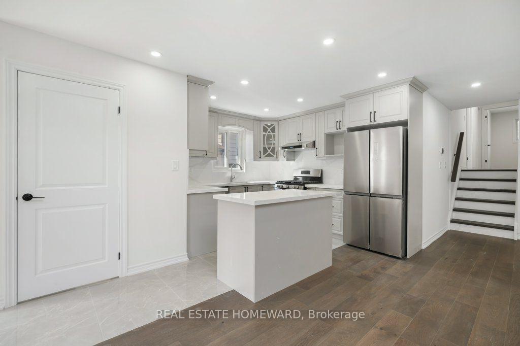 Photo 7 of Unit Main, 1917 Bonnymede Drive, Mississauga, Clarkson — HOMEH
