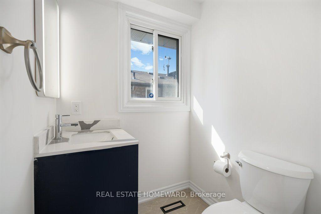 Photo 12 of Unit Main, 1917 Bonnymede Drive, Mississauga, Clarkson — HOMEH