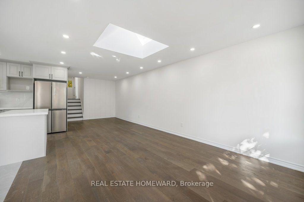 Photo 13 of Unit Main, 1917 Bonnymede Drive, Mississauga, Clarkson — HOMEH