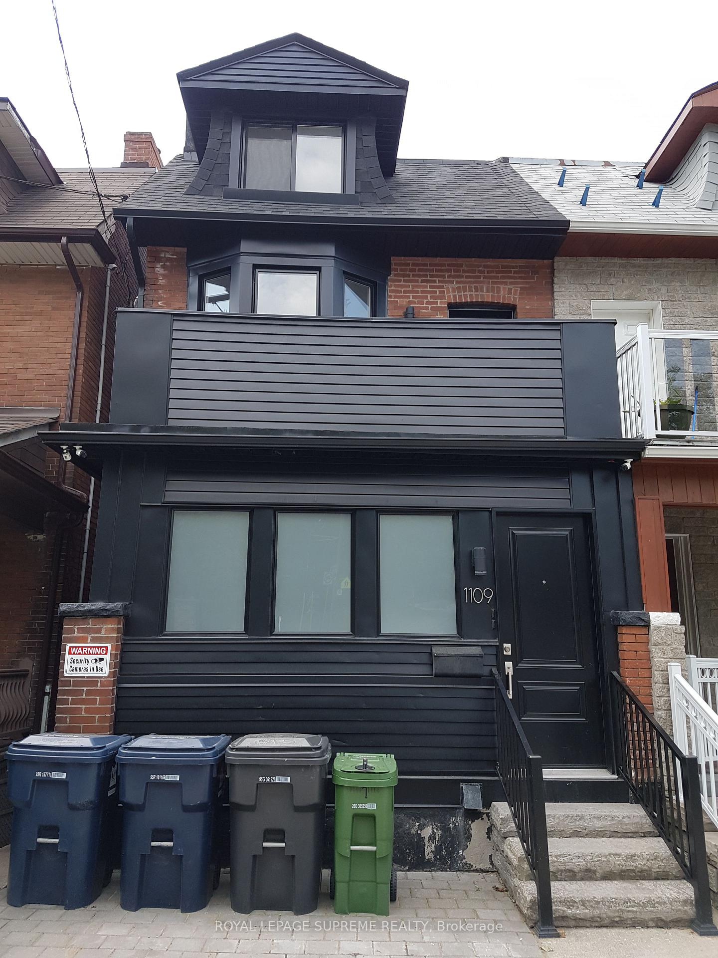 Photo of Unit One, 1109 Davenport Road