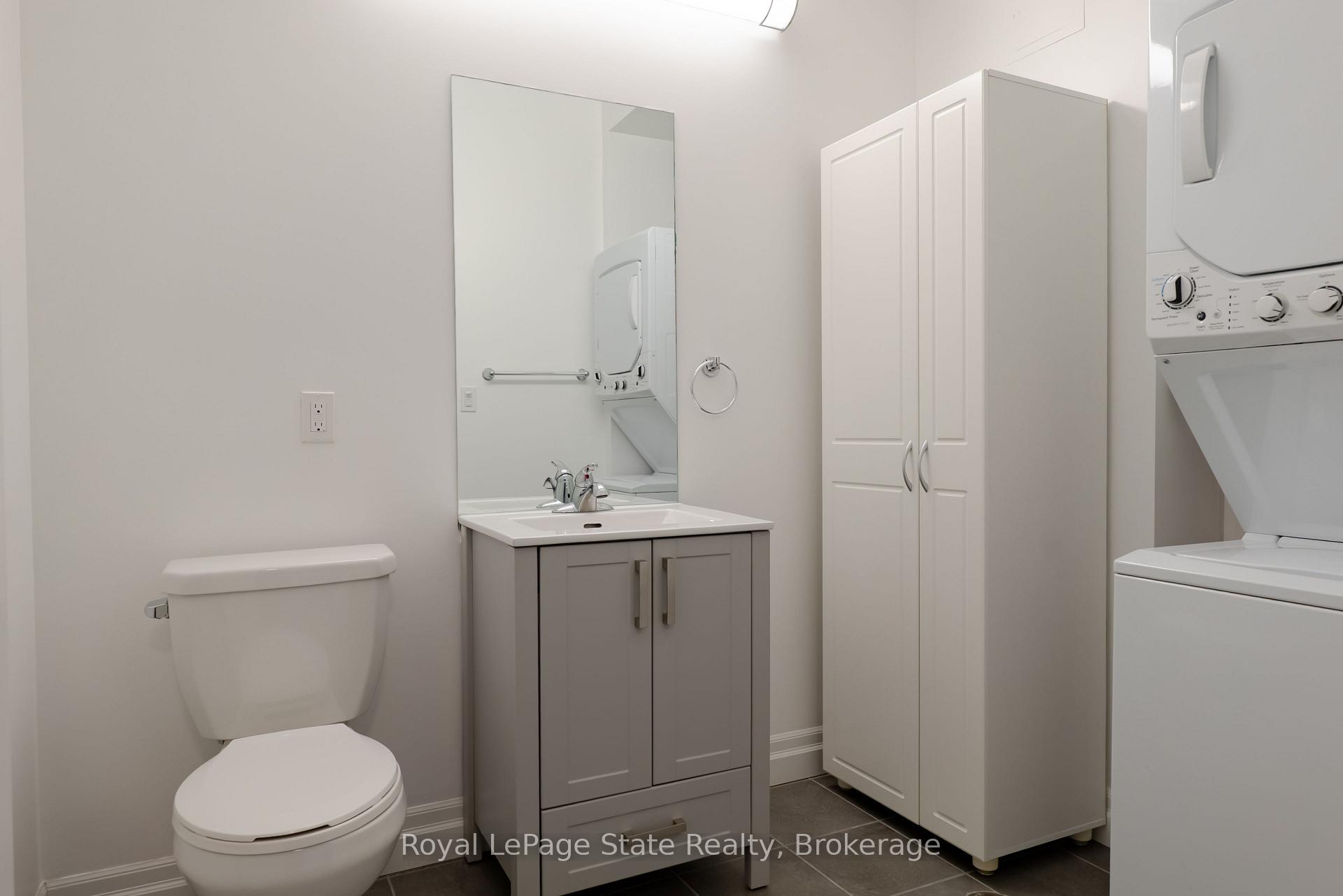 Photo 16 of Unit 507, 3290 New Street, Burlington, Roseland — HOMEH