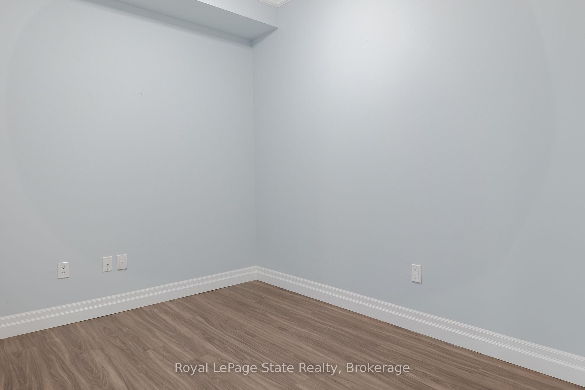 Photo 17 of Unit 507, 3290 New Street, Burlington, Roseland — HOMEH