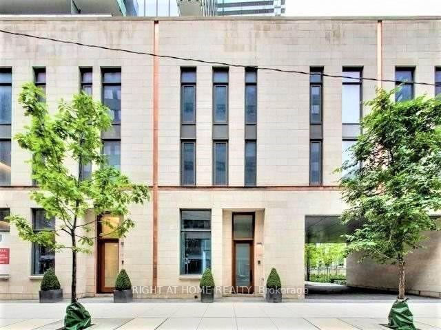 Photo 1 of 1082 Bay Street, Toronto, Bay Street Corridor — HOMEH