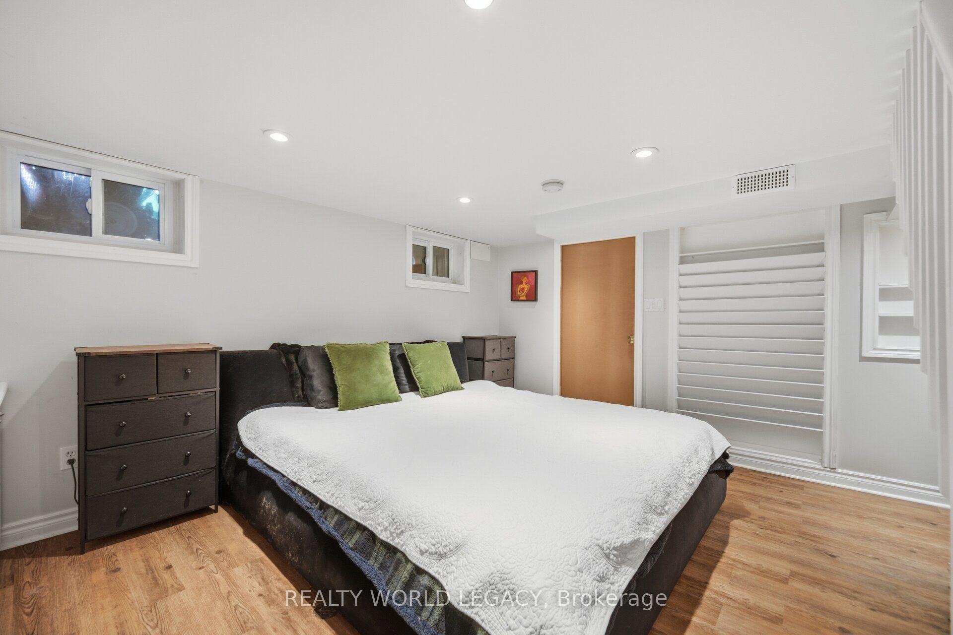Photo 31 of 11 Rock Avenue, Kitchener, KW Hospital — HOMEH
