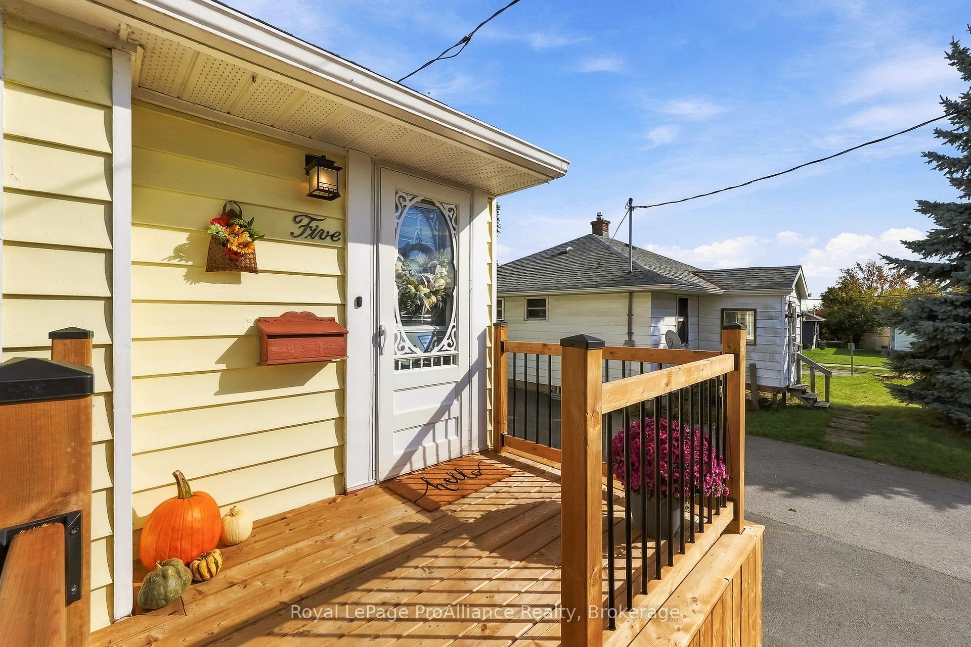 Photo 5 of 5 Third Street, Belleville, Belleville Ward — HOMEH