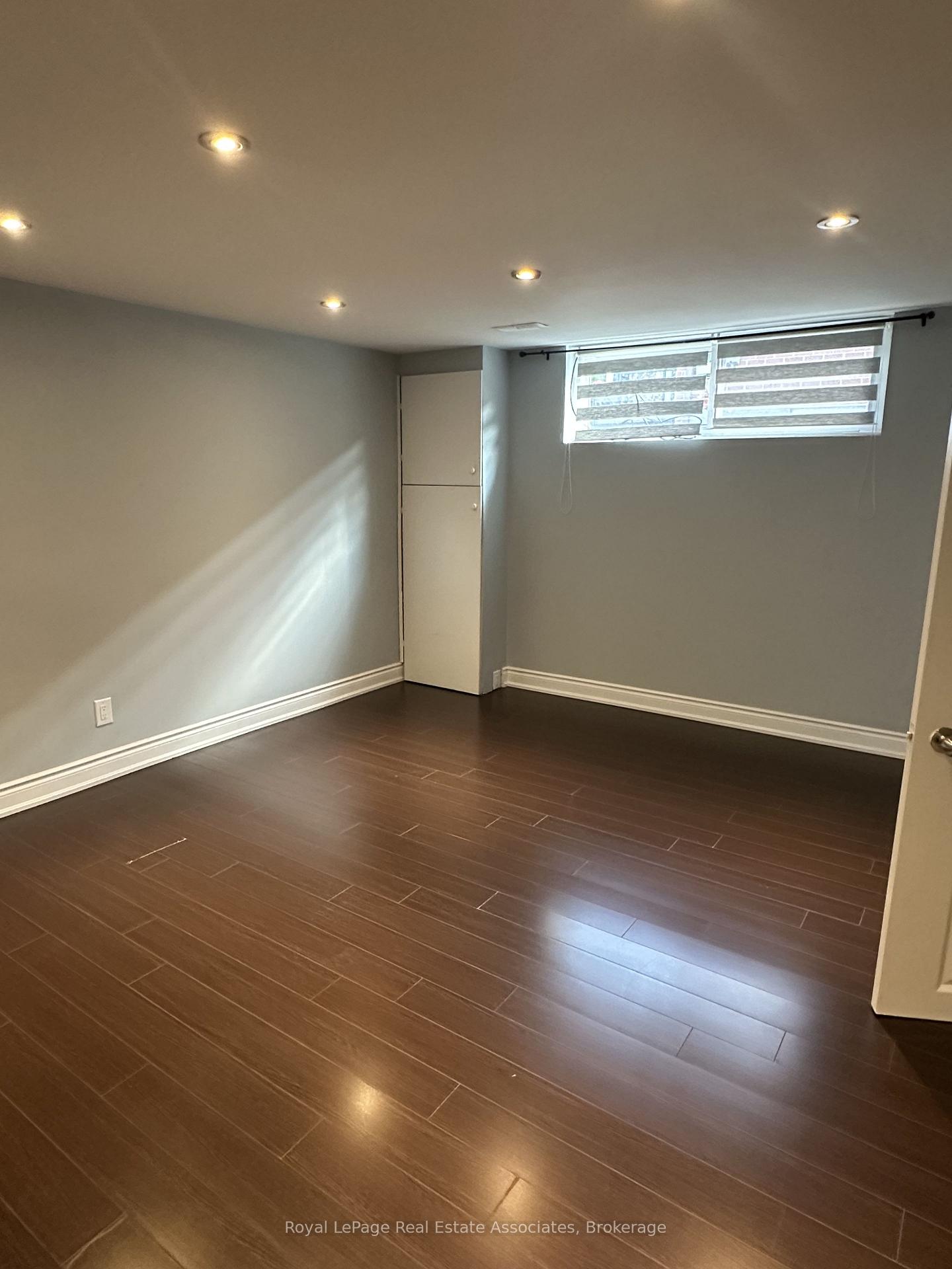 Photo 7 of 1590 Coram Crescent, Mississauga, Dixie — HOMEH