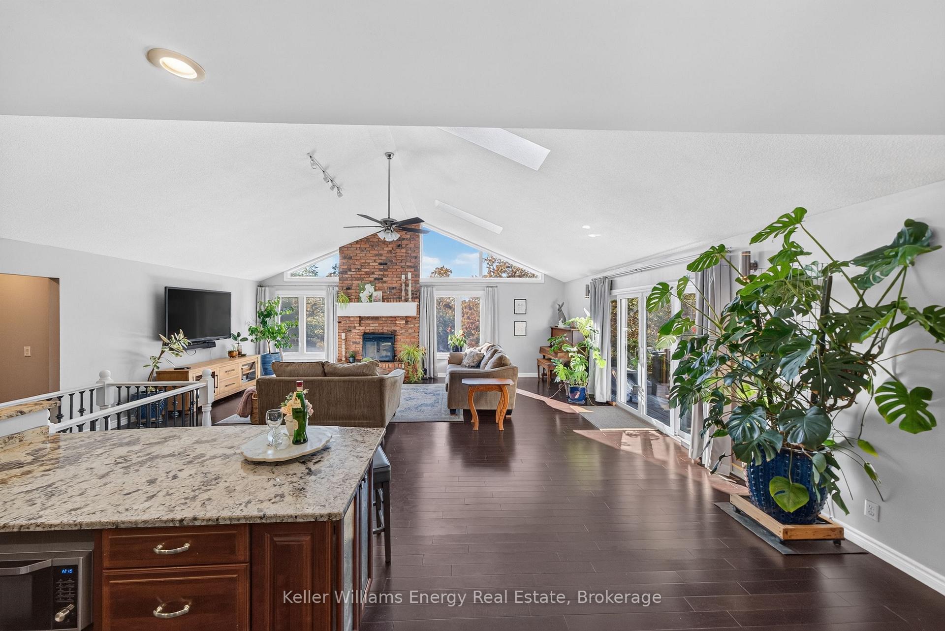 Photo 9 of 358 Hearns Road, Quinte West, Sidney Ward — HOMEH