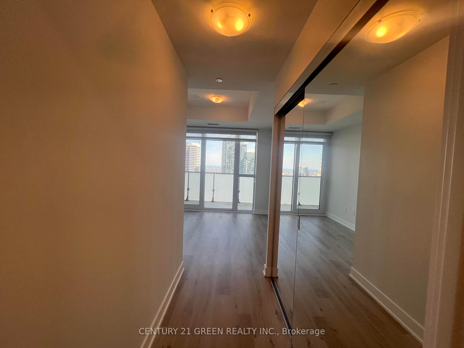 Photo 3 of Unit 3203, 430 Square One Drive, Mississauga, City Centre — HOMEH