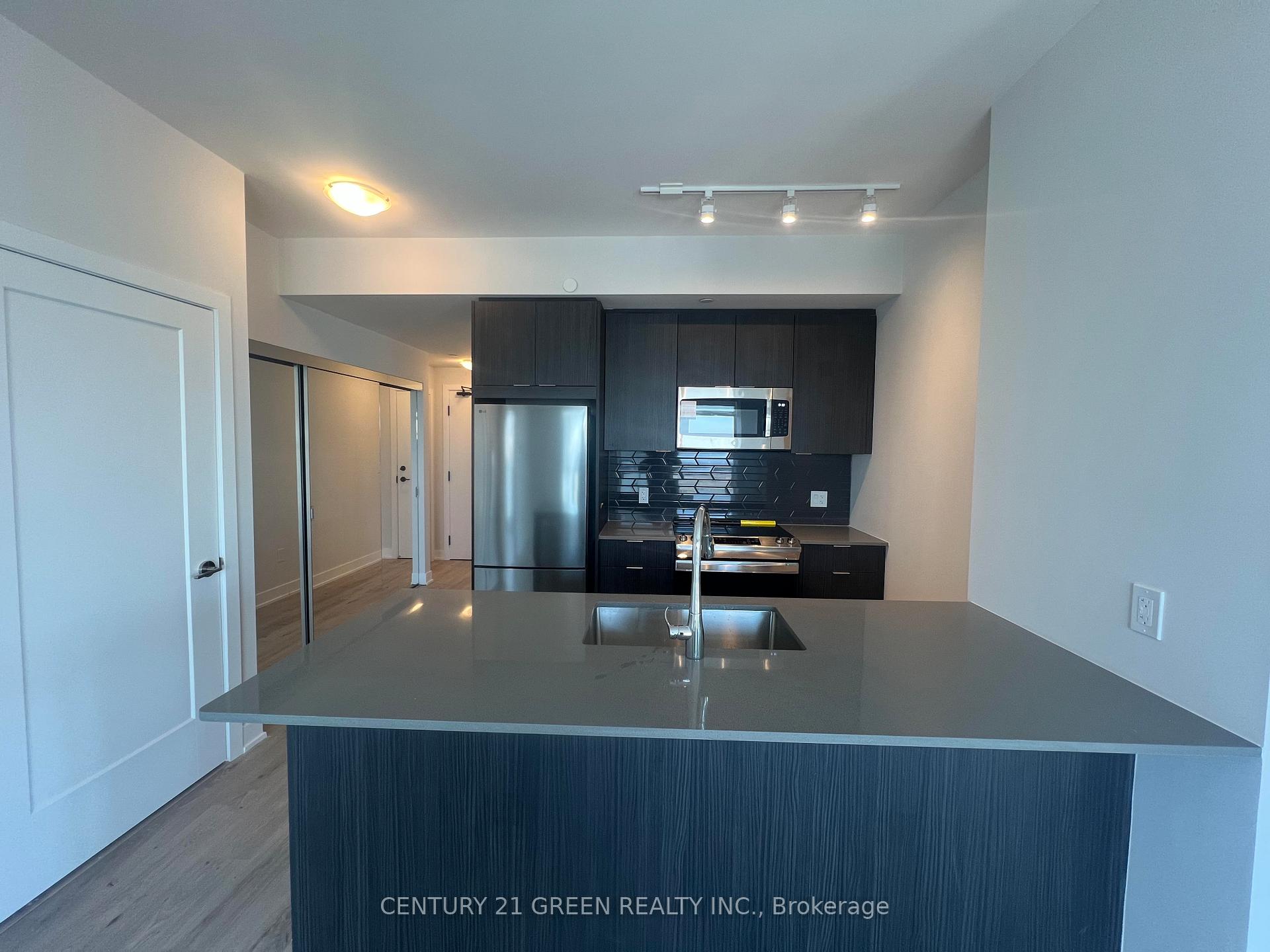 Photo 4 of Unit 3203, 430 Square One Drive, Mississauga, City Centre — HOMEH
