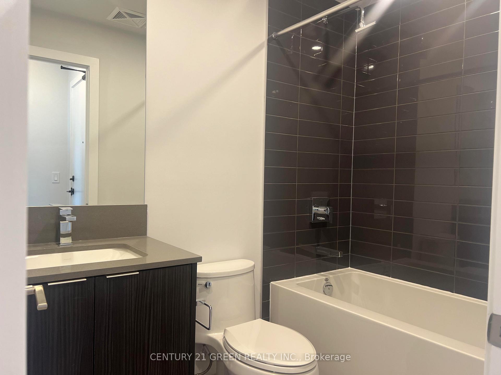 Photo 8 of Unit 3203, 430 Square One Drive, Mississauga, City Centre — HOMEH