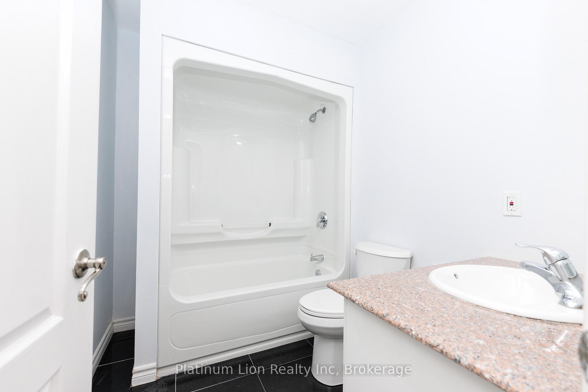 Photo 9 of Unit 910, 135 James Street S, Hamilton, Corktown — HOMEH