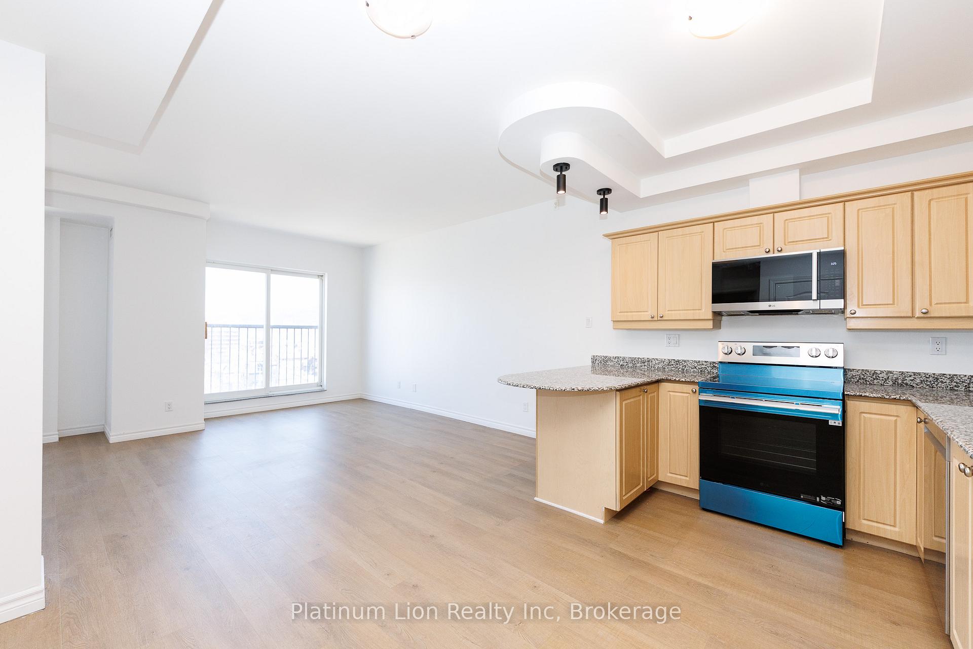 Photo 11 of Unit 910, 135 James Street S, Hamilton, Corktown — HOMEH