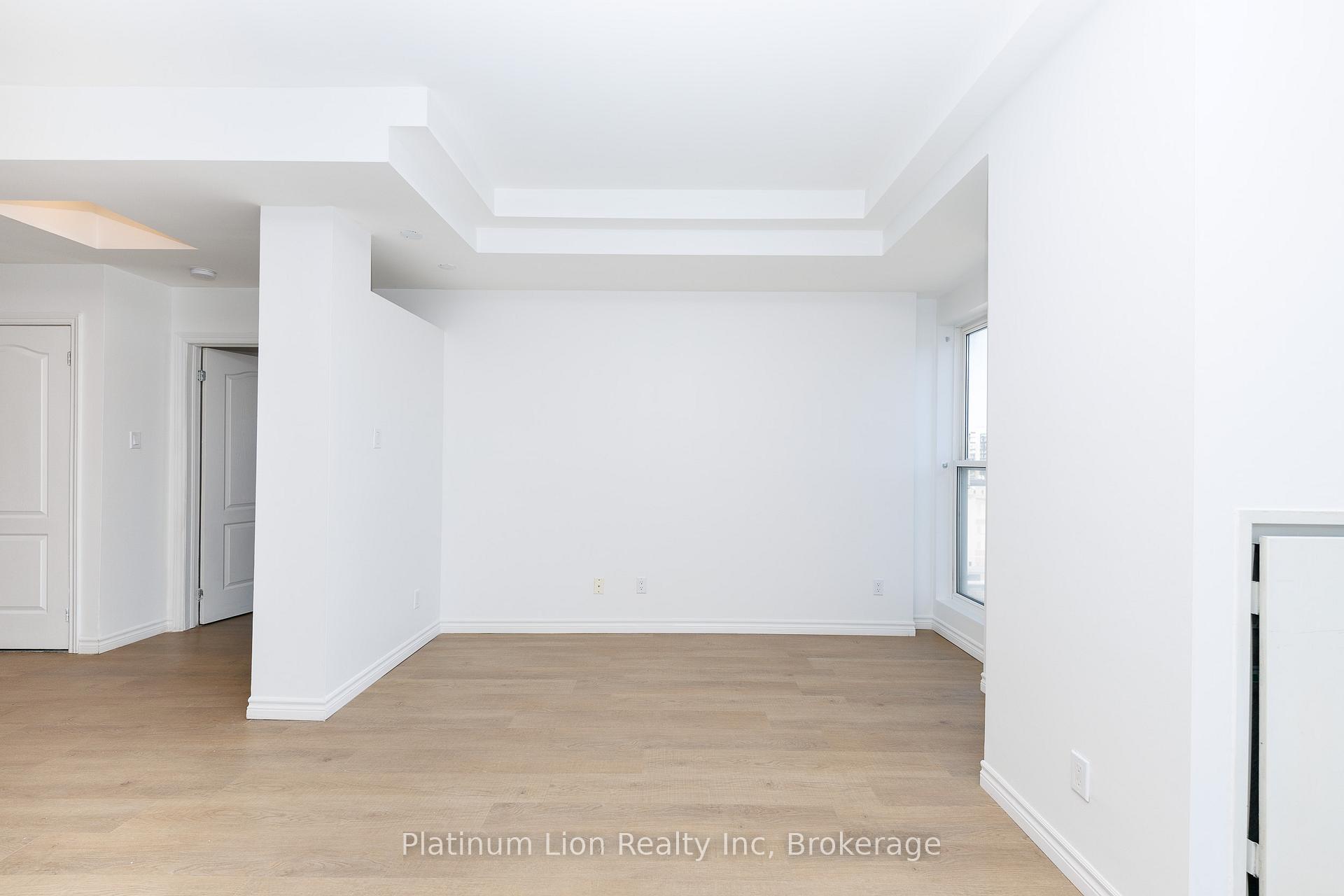 Photo 15 of Unit 910, 135 James Street S, Hamilton, Corktown — HOMEH