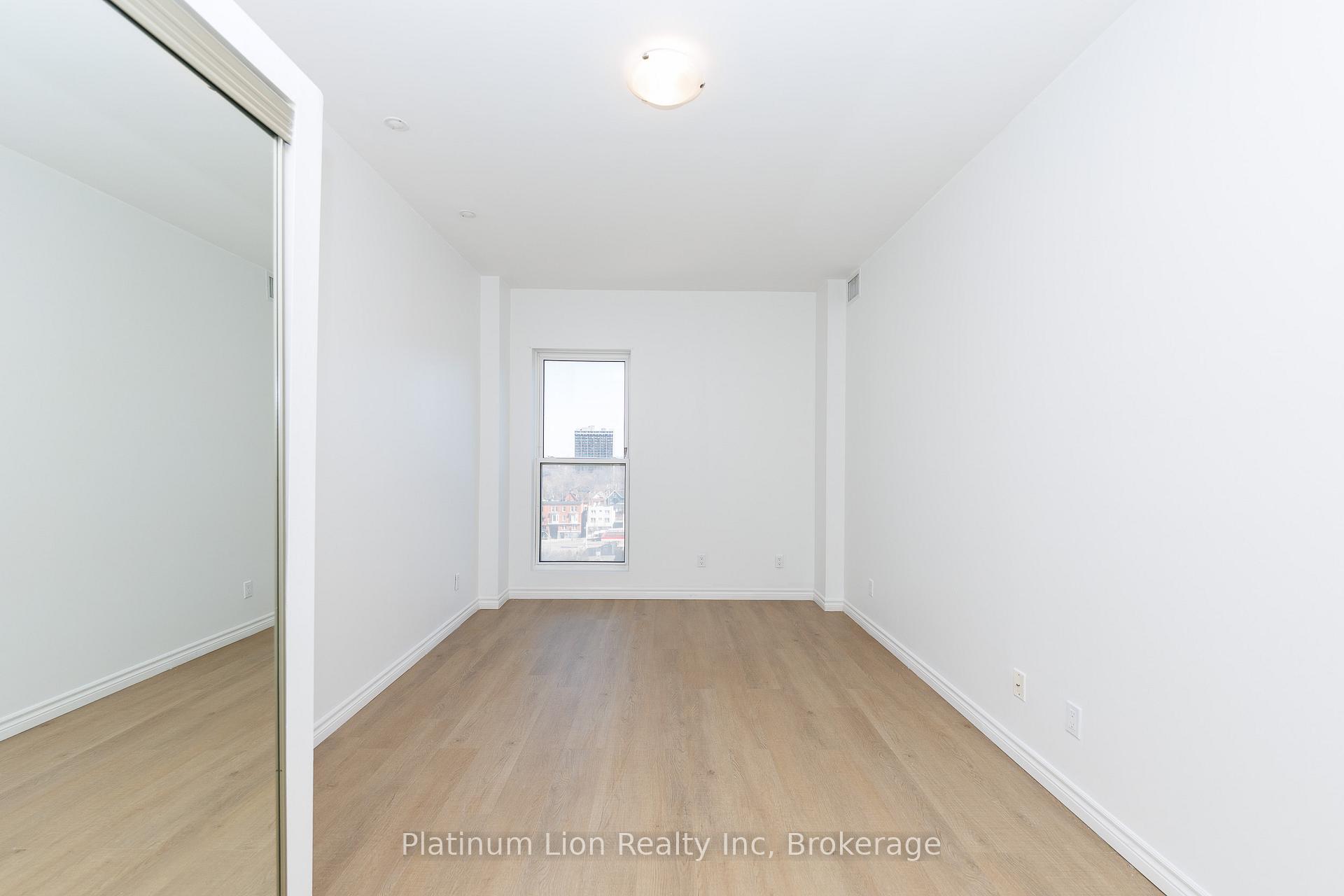Photo 21 of Unit 910, 135 James Street S, Hamilton, Corktown — HOMEH