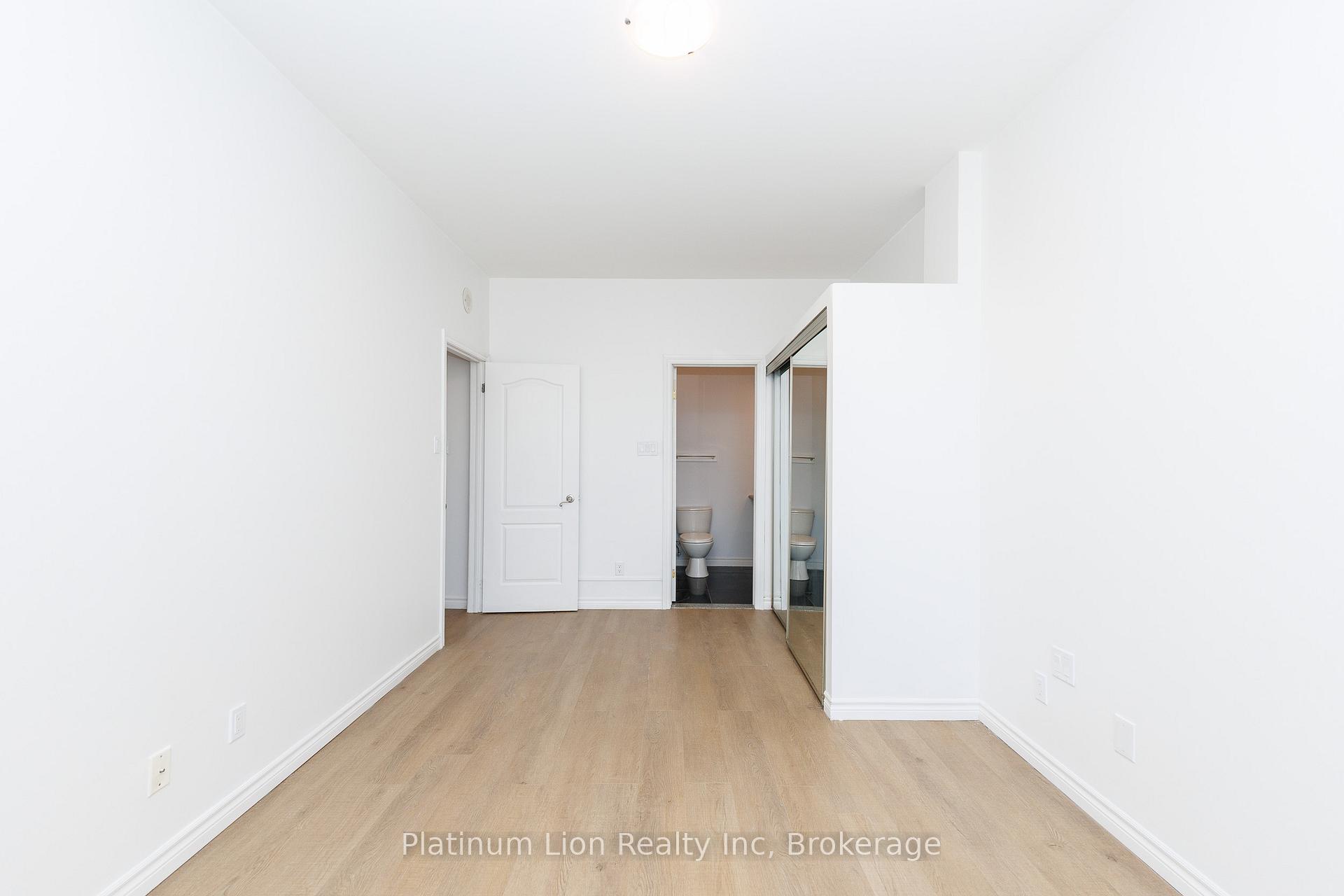 Photo 23 of Unit 910, 135 James Street S, Hamilton, Corktown — HOMEH