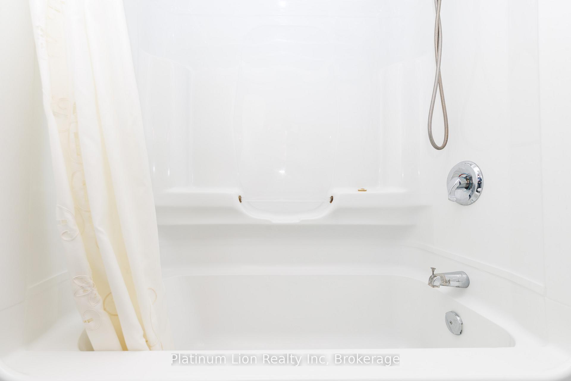 Photo 25 of Unit 910, 135 James Street S, Hamilton, Corktown — HOMEH