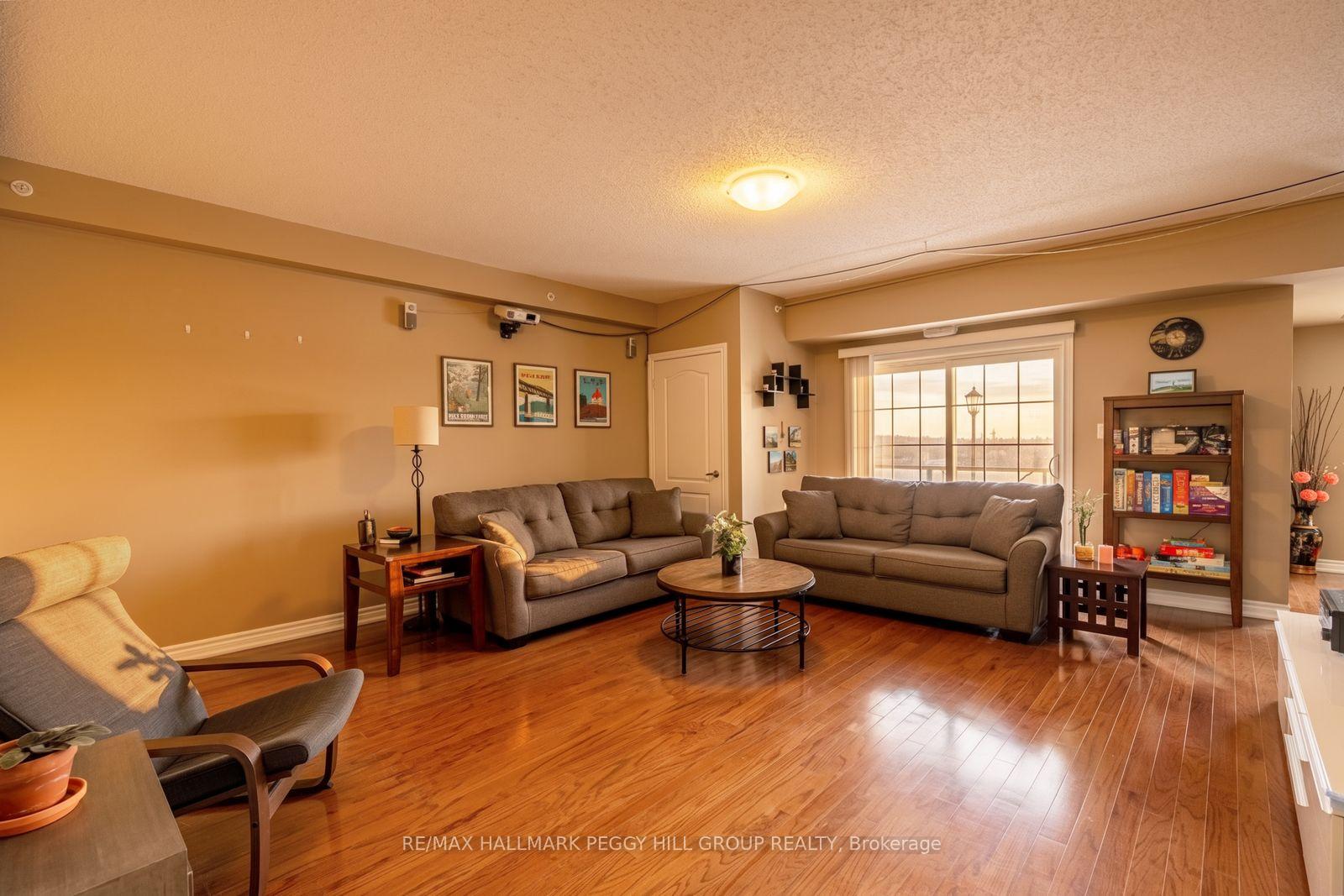 Photo 6 of Unit 112, 39 Ferndale Drive S, Barrie, Ardagh — HOMEH
