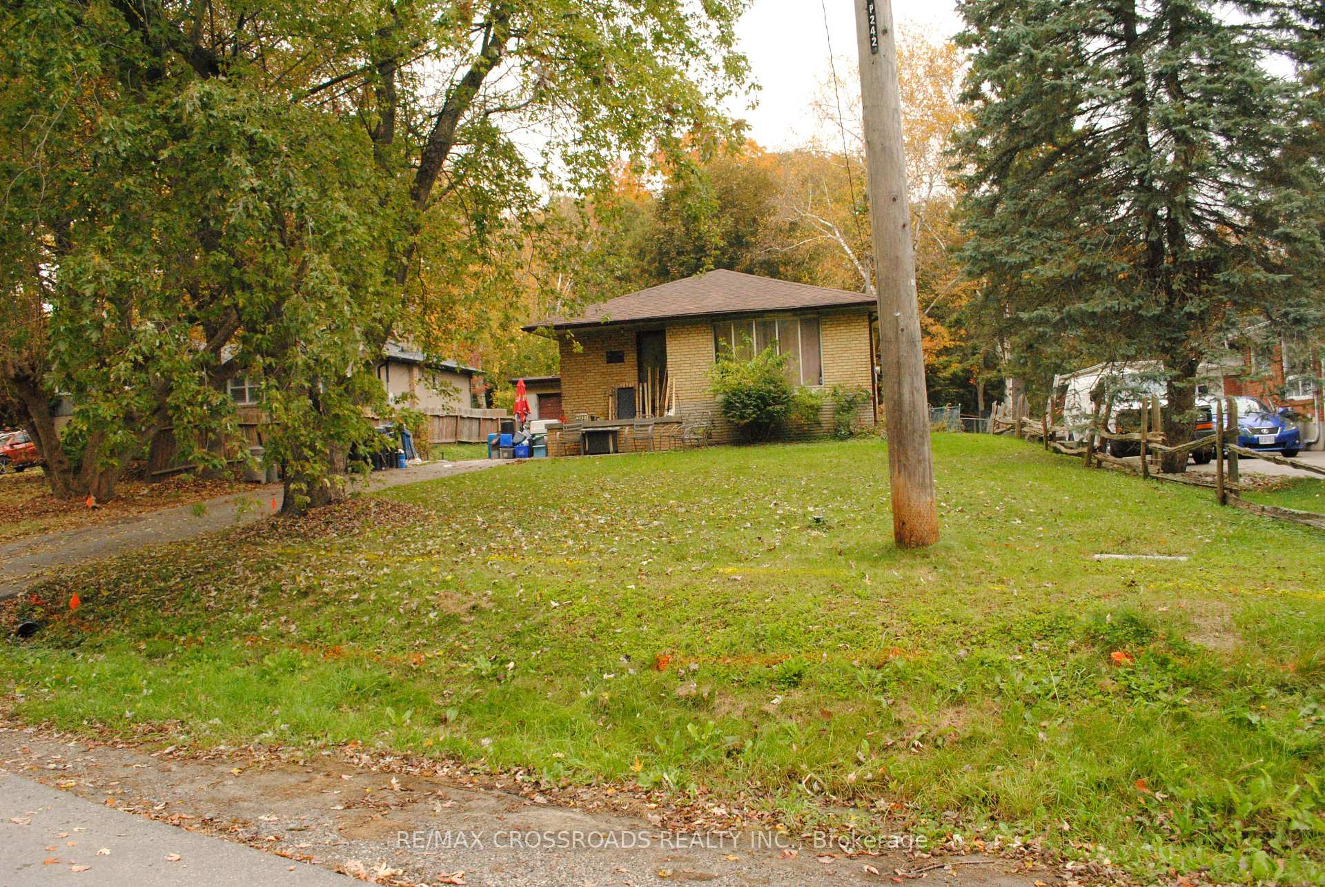 Photo 3 of 242 Island Road, Scarborough, Rouge — HOMEH