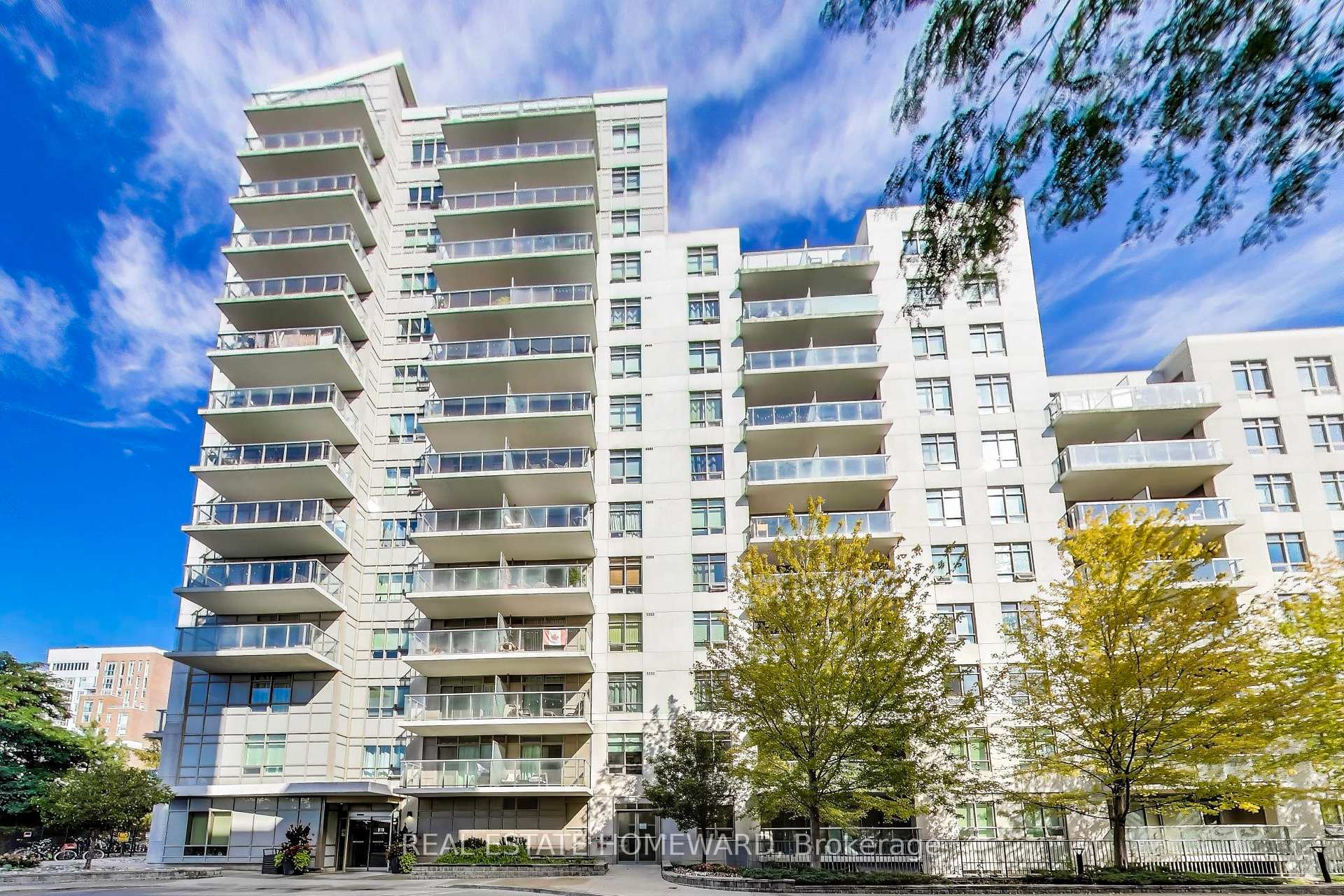 Photo 16 of Unit 406, 816 Lansdowne Avenue, Toronto, Dovercourt-Wallace Emerson-Junction — HOMEH