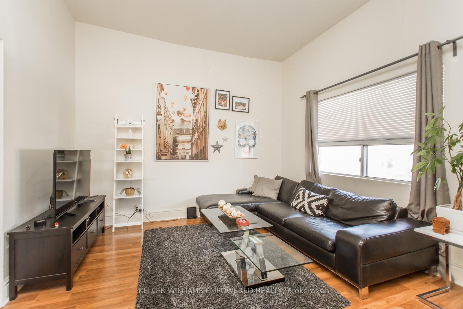 Photo 1 of Unit Unit 3, 157 Argyle Street, Toronto, Little Portugal — HOMEH
