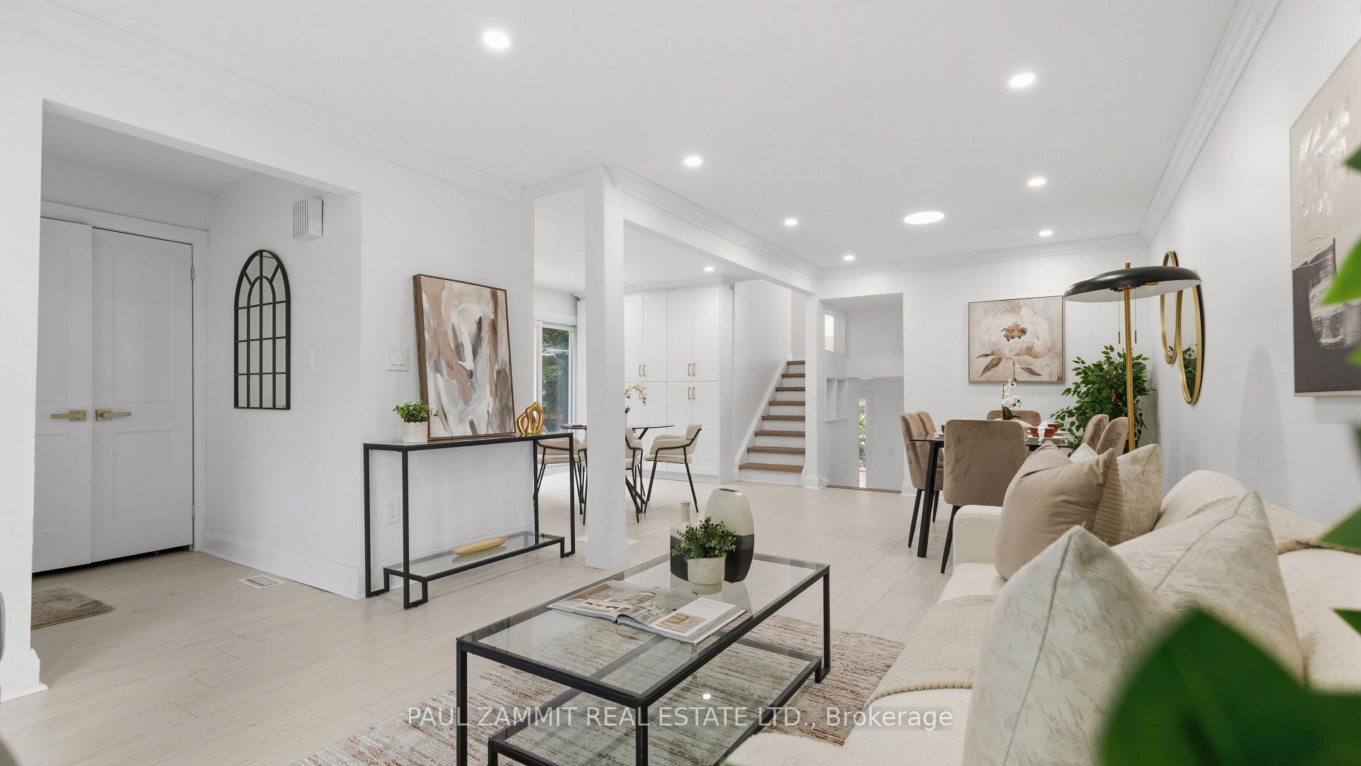 Photo 5 of 6 King Richard Court, Markham, Bullock — HOMEH