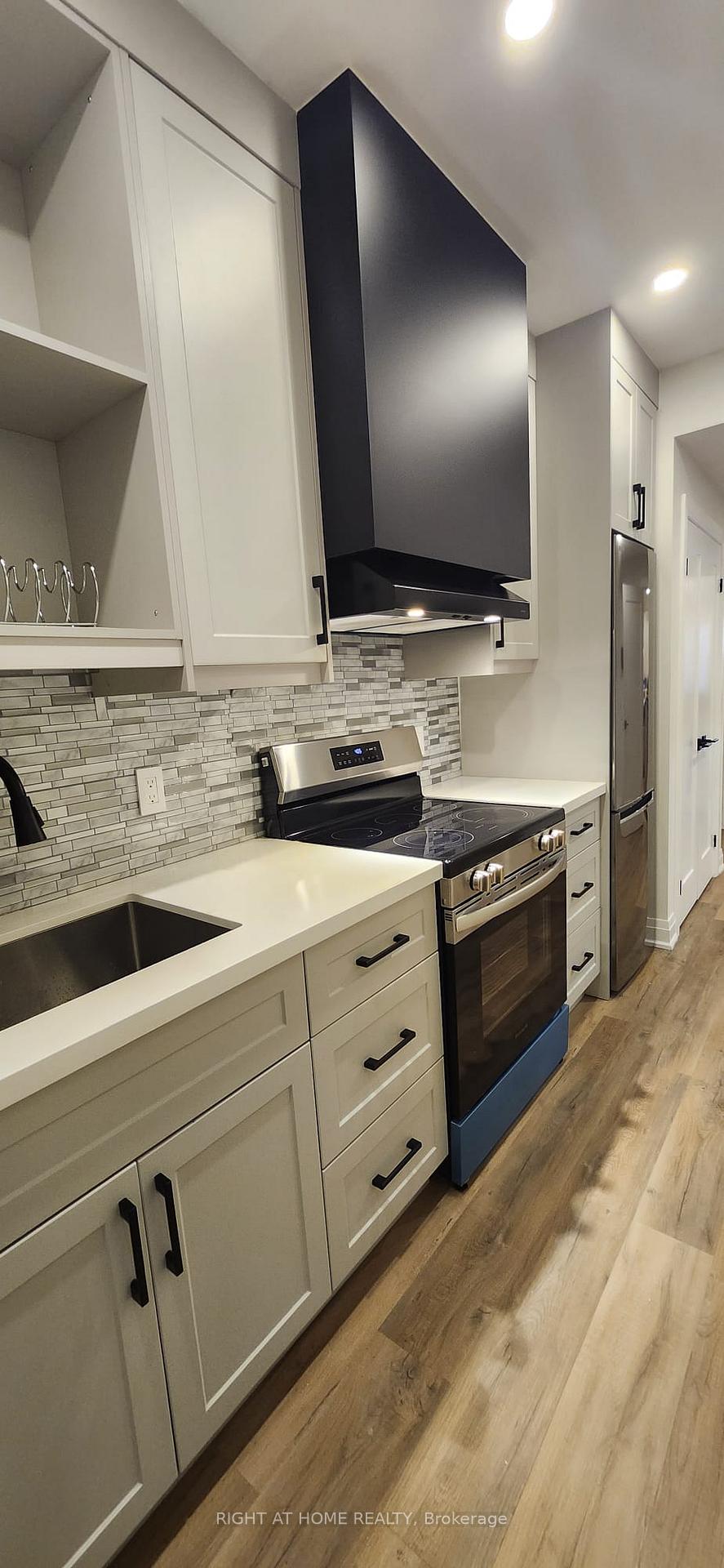 Photo 4 of Unit (Basement), 61 Isaiah Drive, Vaughan, Vellore Village — HOMEH