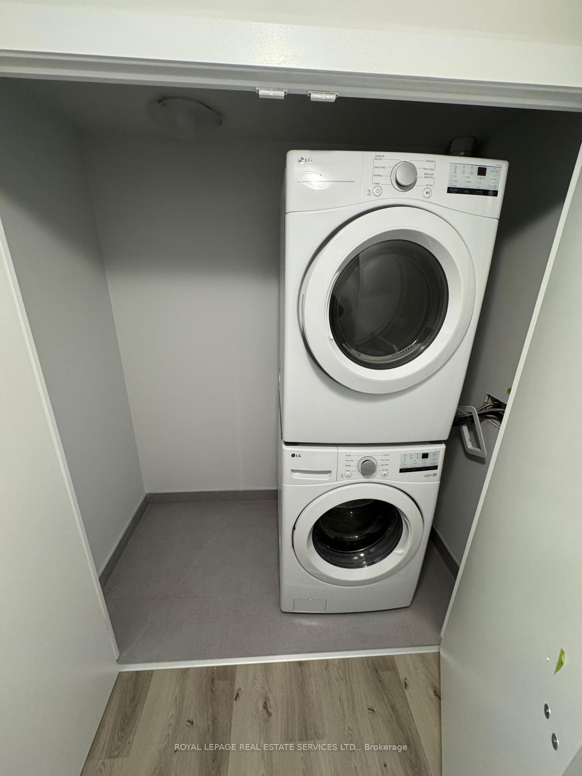 Photo 12 of Unit 4111, 430 Square One Drive, Mississauga, Creditview — HOMEH