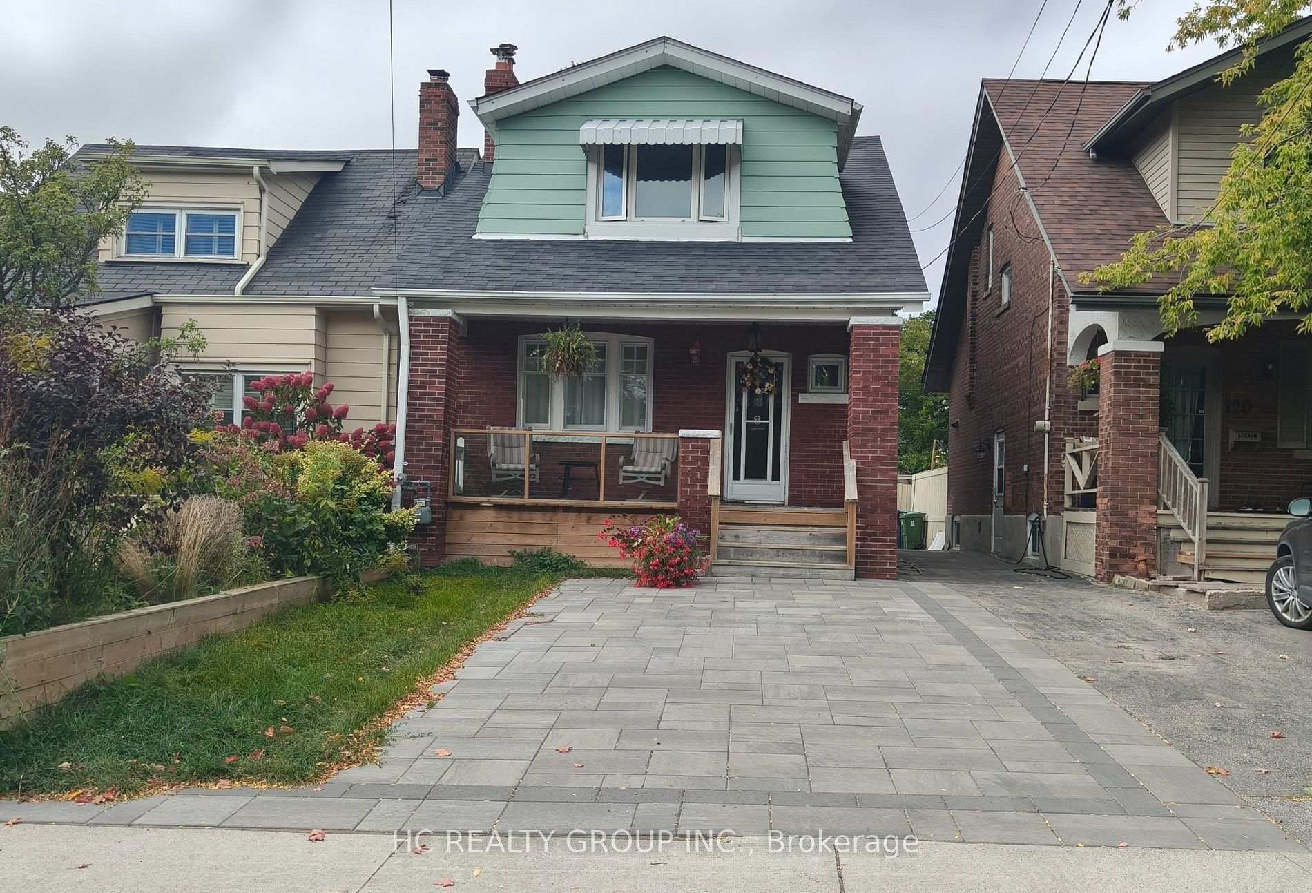 Photo of 118 Courcelette Road