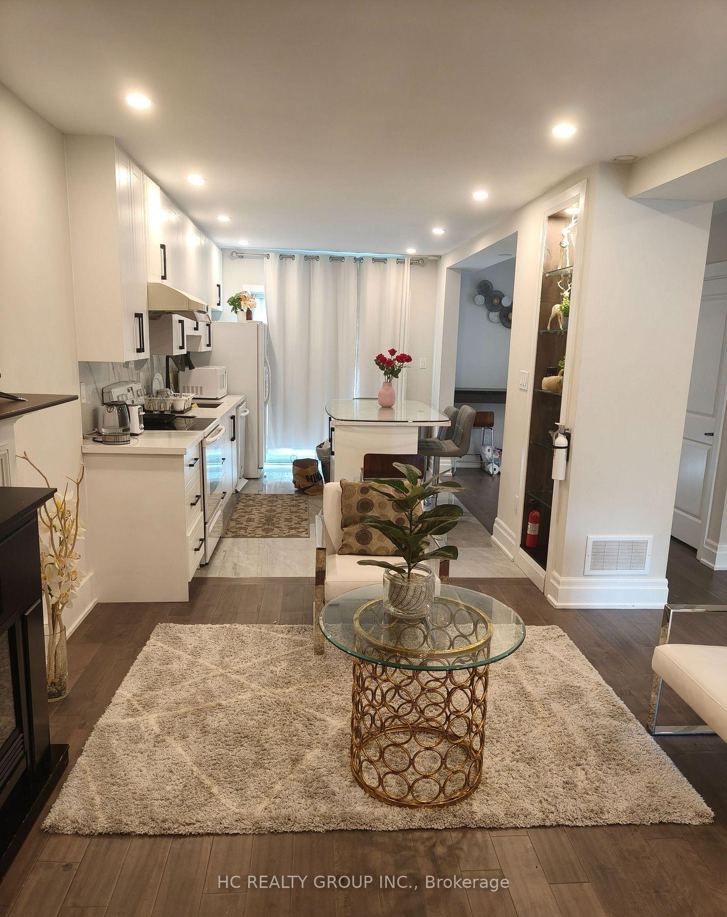 Photo 3 of 118 Courcelette Road, Scarborough, Birchcliffe-Cliffside — HOMEH