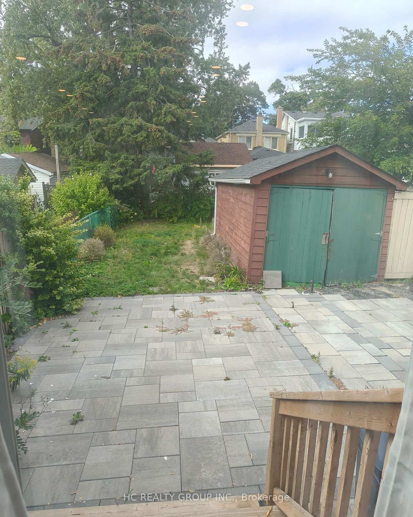 Photo 12 of 118 Courcelette Road, Scarborough, Birchcliffe-Cliffside — HOMEH