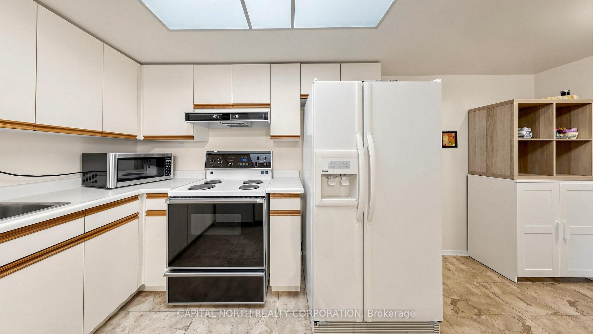Photo 17 of Unit 308, 5 Weldrick Road W, Richmond Hill, North Richvale — HOMEH