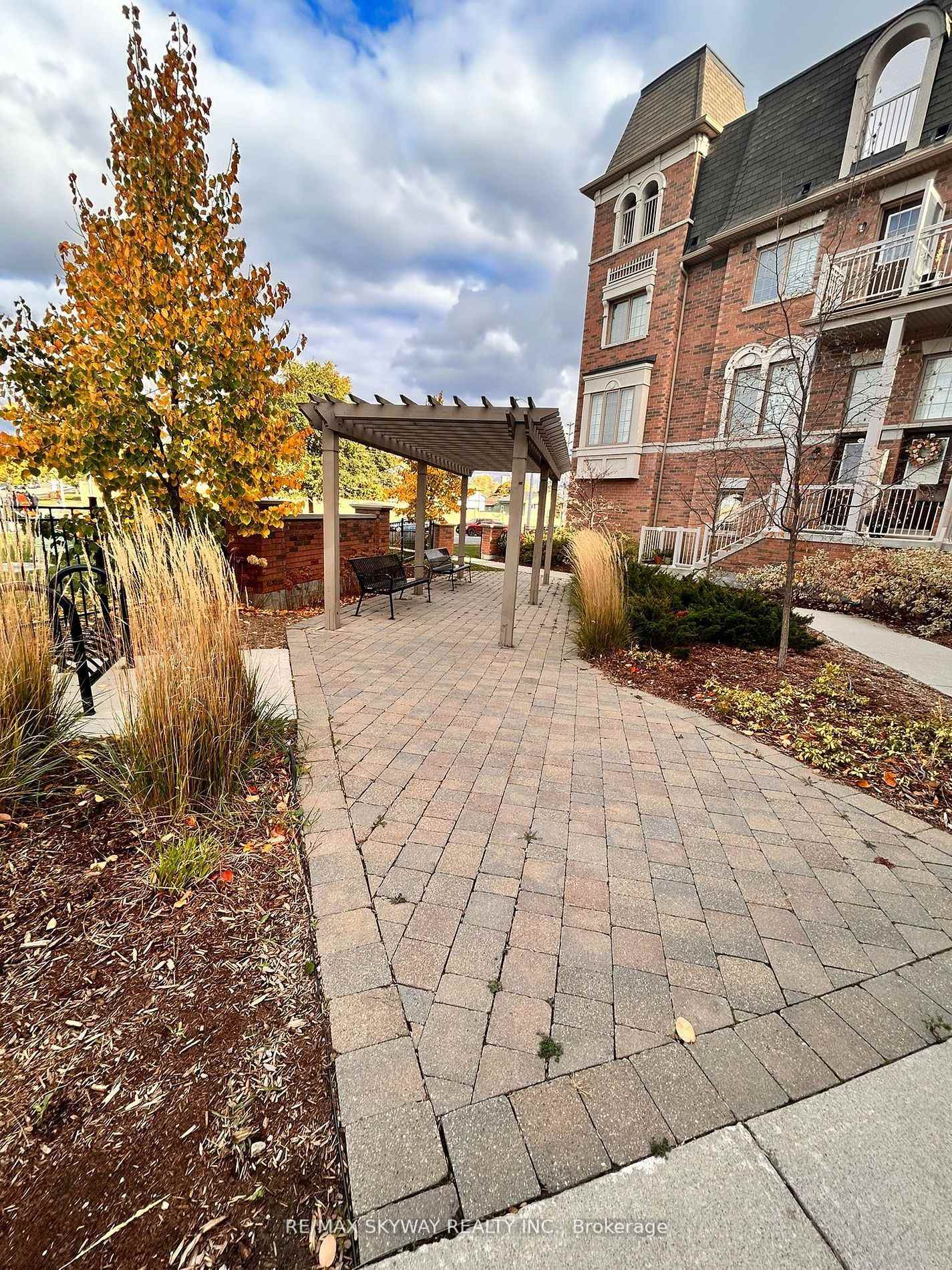Photo 3 of Unit 42, 180 Howden Boulevard, Brampton, Westgate — HOMEH