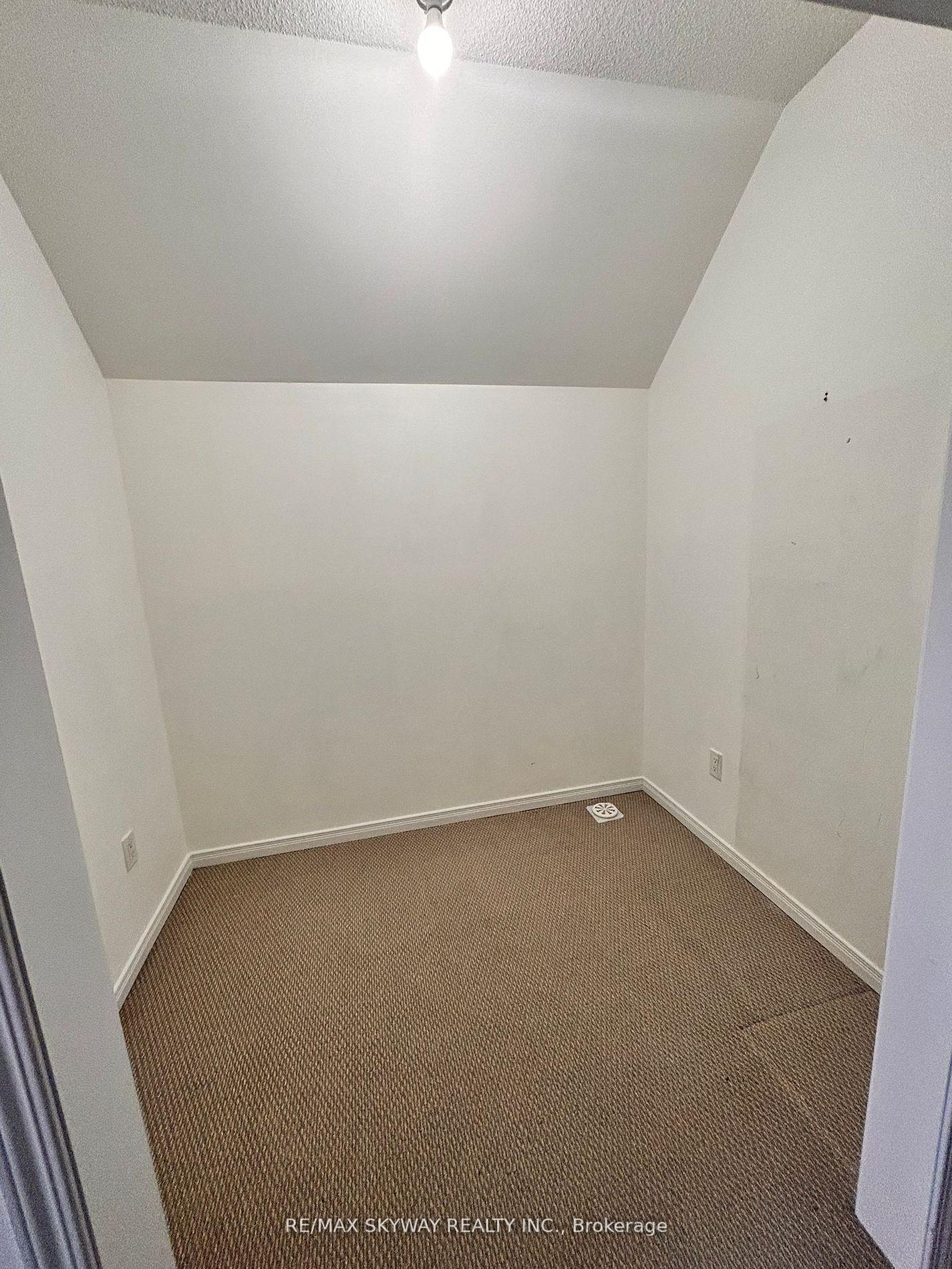 Photo 14 of Unit 42, 180 Howden Boulevard, Brampton, Westgate — HOMEH