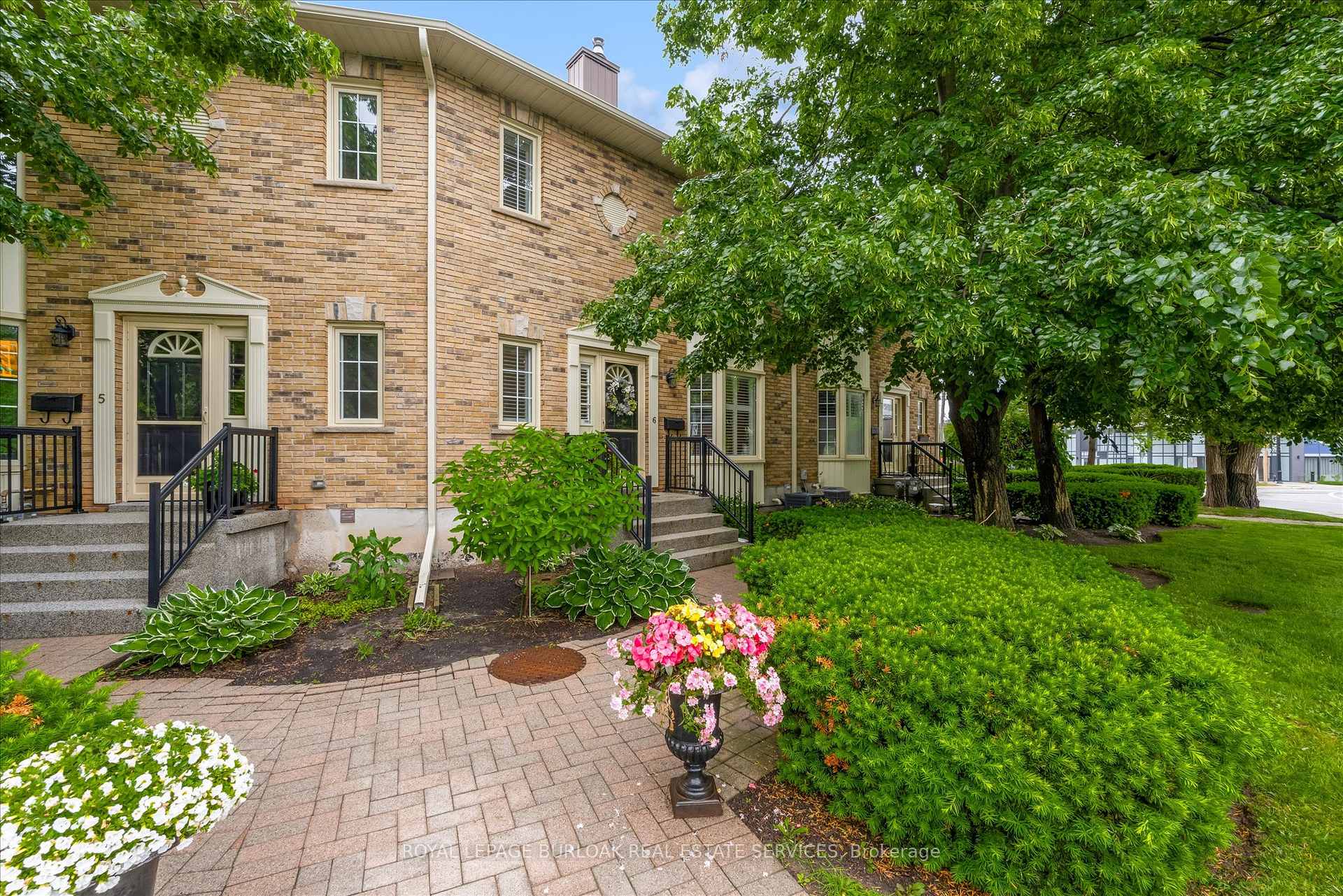 Photo 1 of Unit 6, 2110 New Street, Burlington, Brant — HOMEH