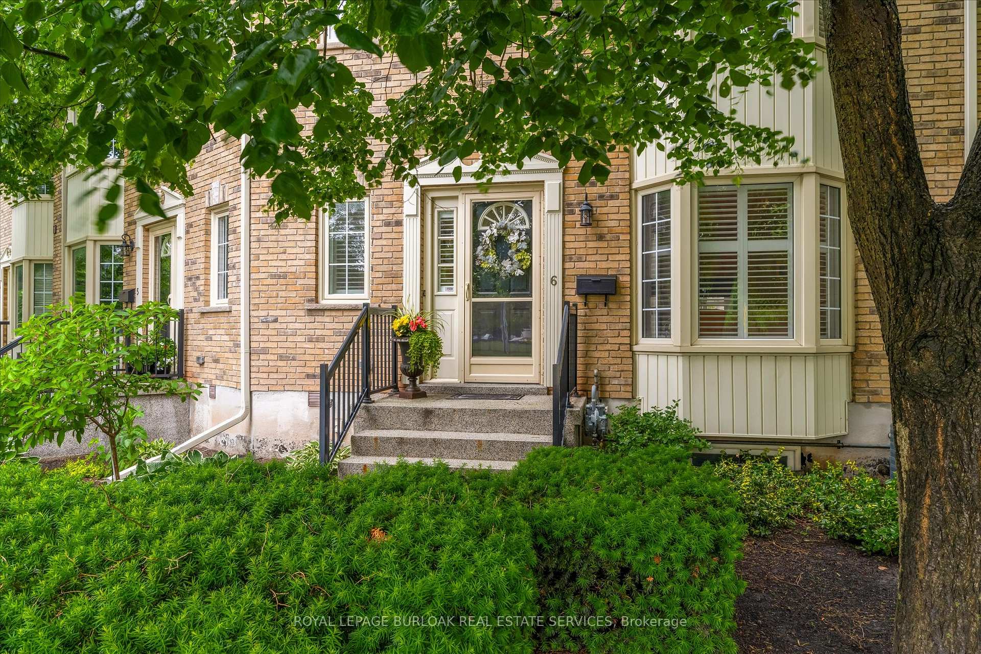 Photo 2 of Unit 6, 2110 New Street, Burlington, Brant — HOMEH