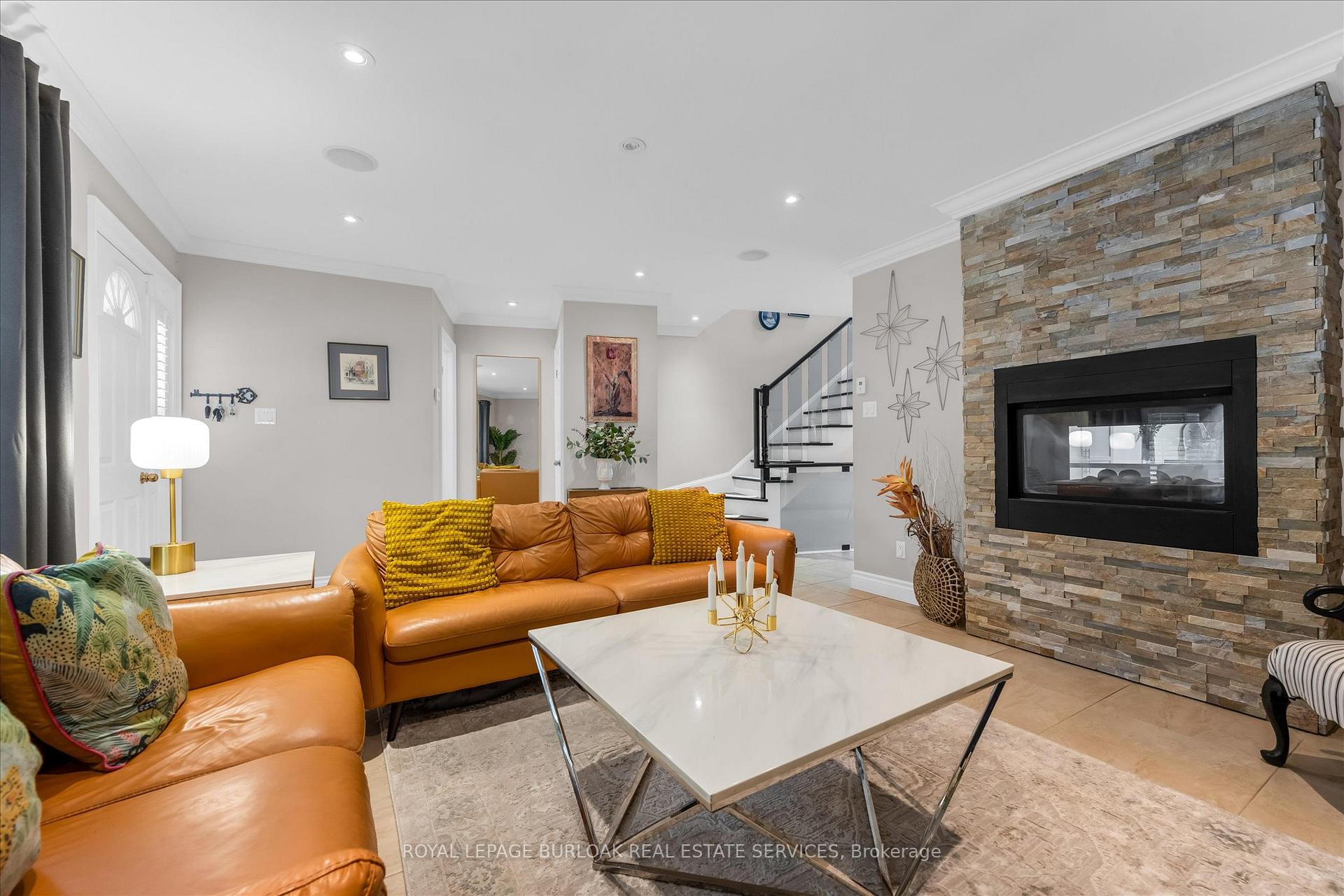 Photo 6 of Unit 6, 2110 New Street, Burlington, Brant — HOMEH