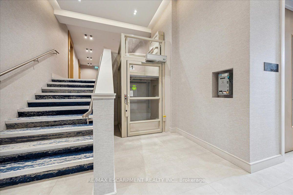 Photo 4 of Unit 609, 333 Sunseeker Avenue, Innisfil, Rural Innisfil — HOMEH