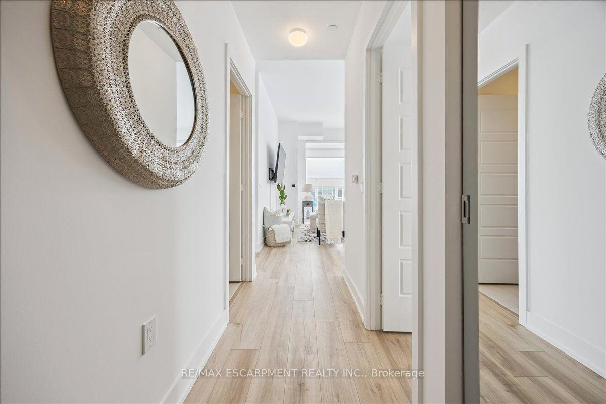 Photo 6 of Unit 609, 333 Sunseeker Avenue, Innisfil, Rural Innisfil — HOMEH